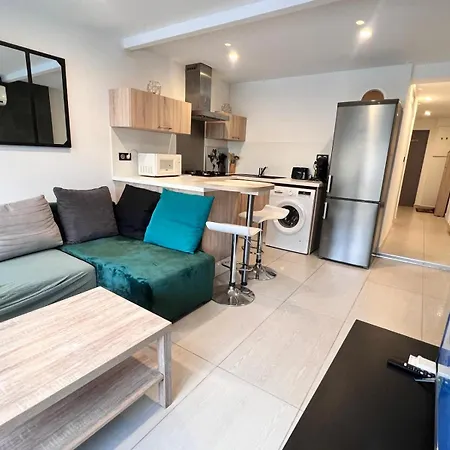 Bel à 5 Minutes De La Apartamento *